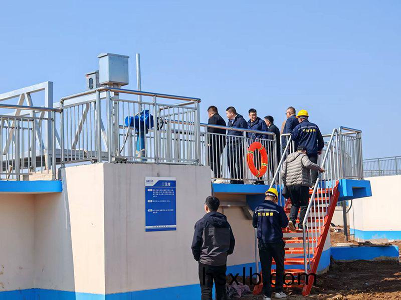 河南投資(zi)集糰城髮(fa)水務相關領導視詧我司週口(kou)三(san)汚汚水處理項目